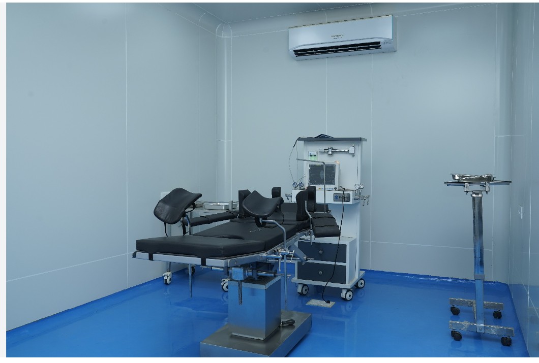 Dedicated minor OT β sterile environment for implants and surgical procedures