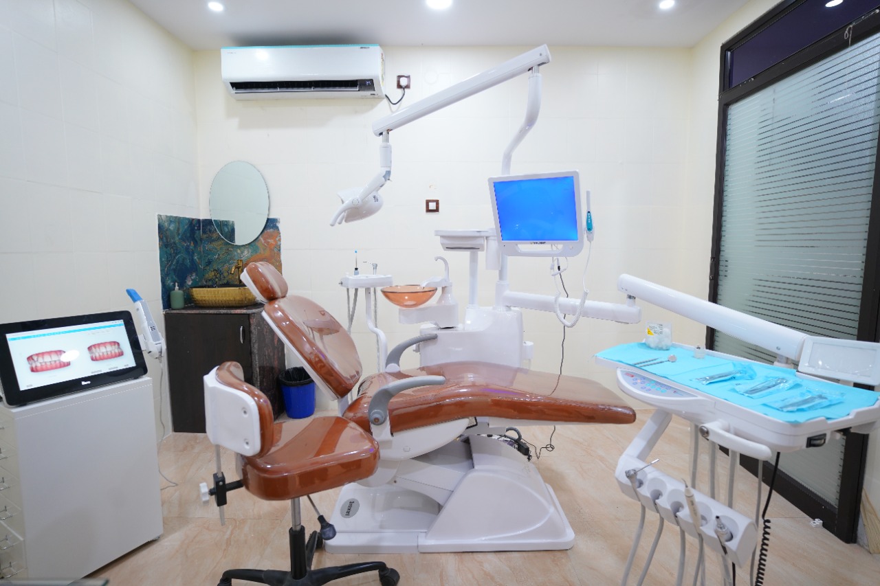 Modern dental operatory β fully equipped for precision dentistry